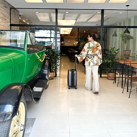 HMG Suites Inn Praia